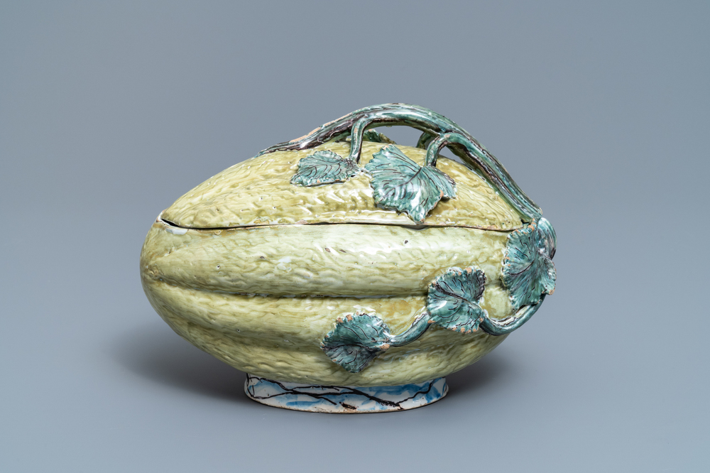 Une terrine en forme de courge en fa&iuml;ence de Delft polychrome, 18&egrave;me