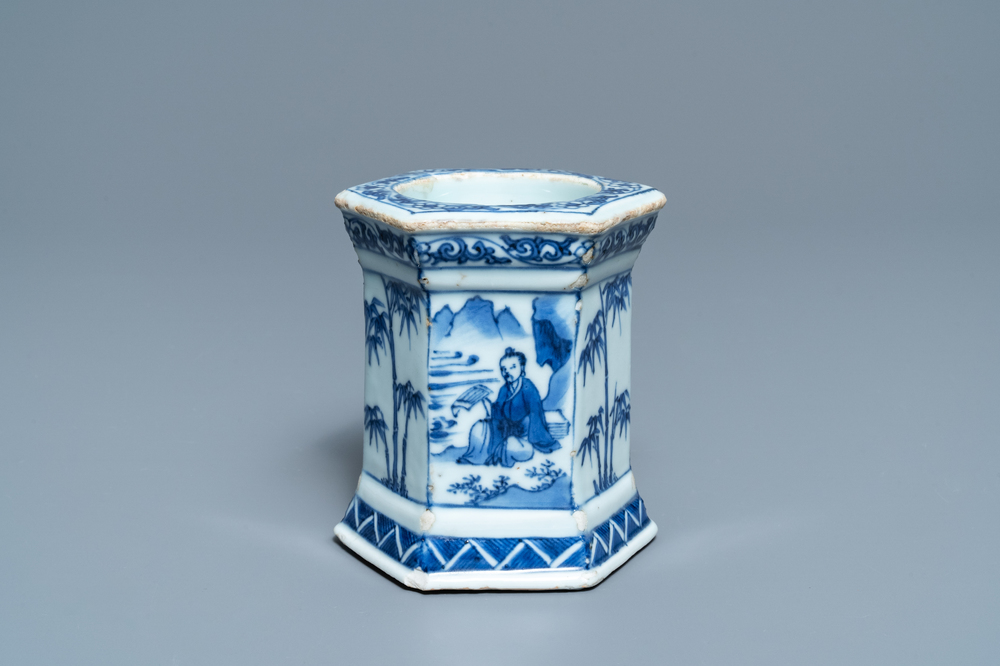 A Chinese blue and white salt after a European silver model, Transitional period