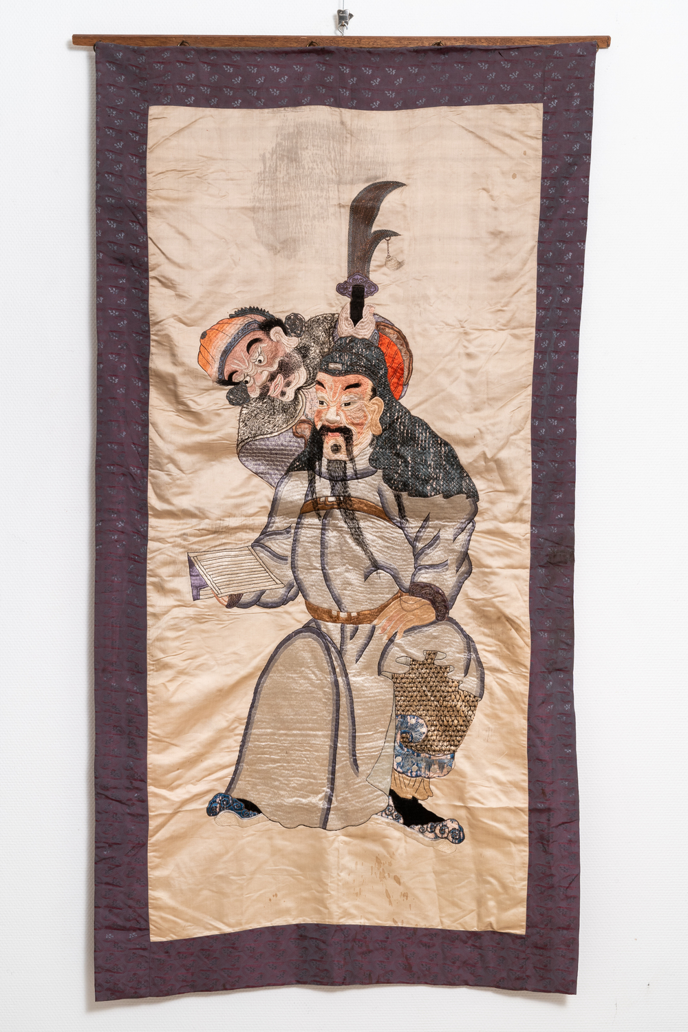 A Chinese silk embroidery with two figures from 'The roman of the three kingdoms', 19th C.