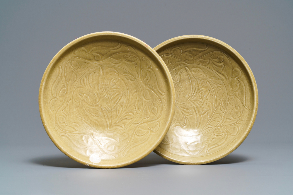 A pair of Chinese Yueyao shipwreck 'crane' dishes, Song