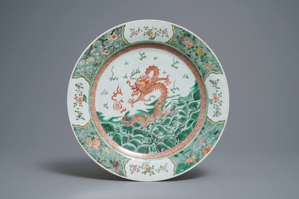 A Chinese famille verte 'dragon chasing the pearl' dish, Kangxi