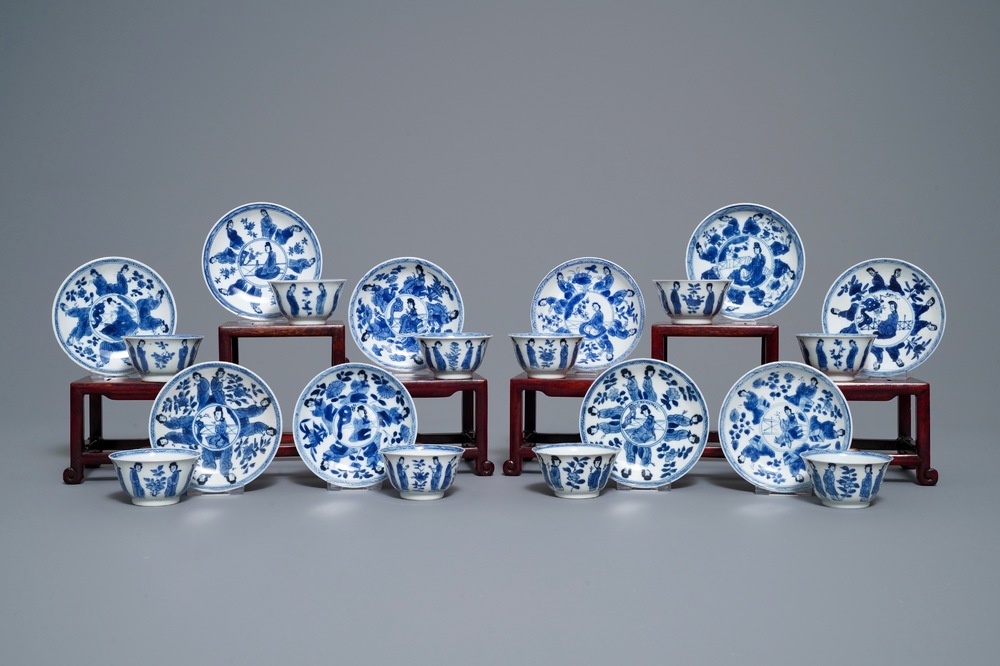 Dix tasses et soucoupes en porcelaine de Chine en bleu et blanc &agrave; d&eacute;cor de longues dames, Kangxi