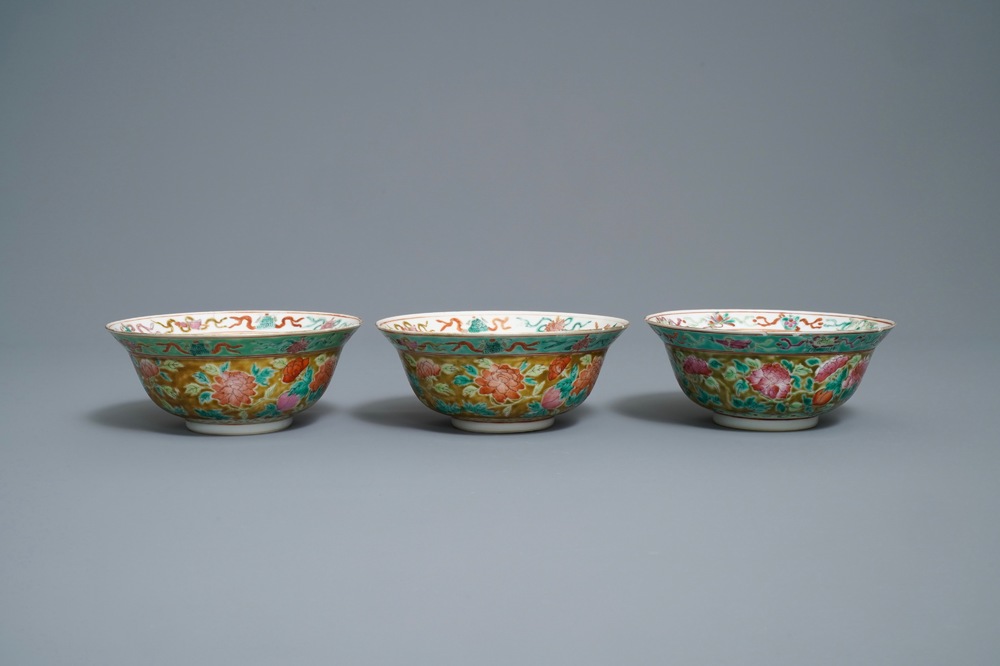 Three Chinese famille rose Straits or Peranakan market bowls, 4-character mark, 19th C.