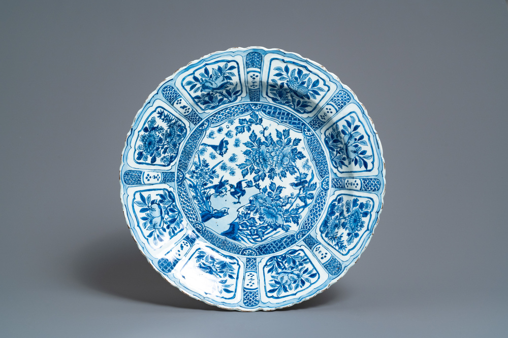 A large and fine Chinese blue and white kraak porcelain charger with birds and flowers, Wanli