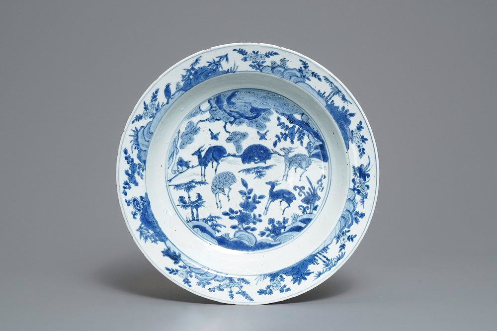 A Chinese blue and white charger with deer, birds and a toad, Jiajing