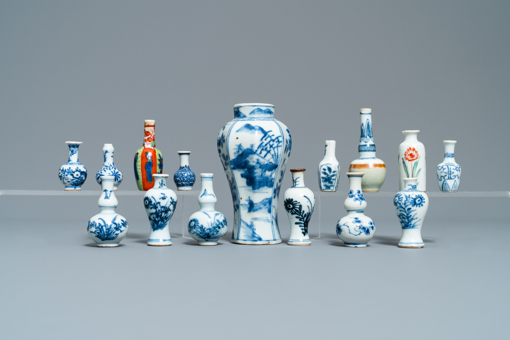 Fifteen various small Chinese vases, Kangxi