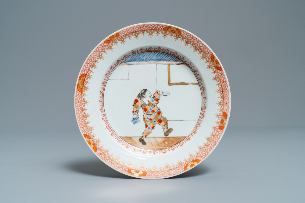 A Chinese 'South Sea Bubble' plate with the Commedia dell'arte figure Harlequin, Kangxi/Yongzheng