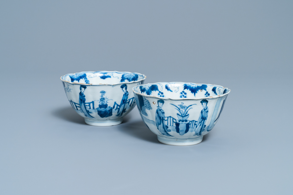 A pair of Chinese blue and white 'Long Eliza' bowls, Chenghua mark, Kangxi
