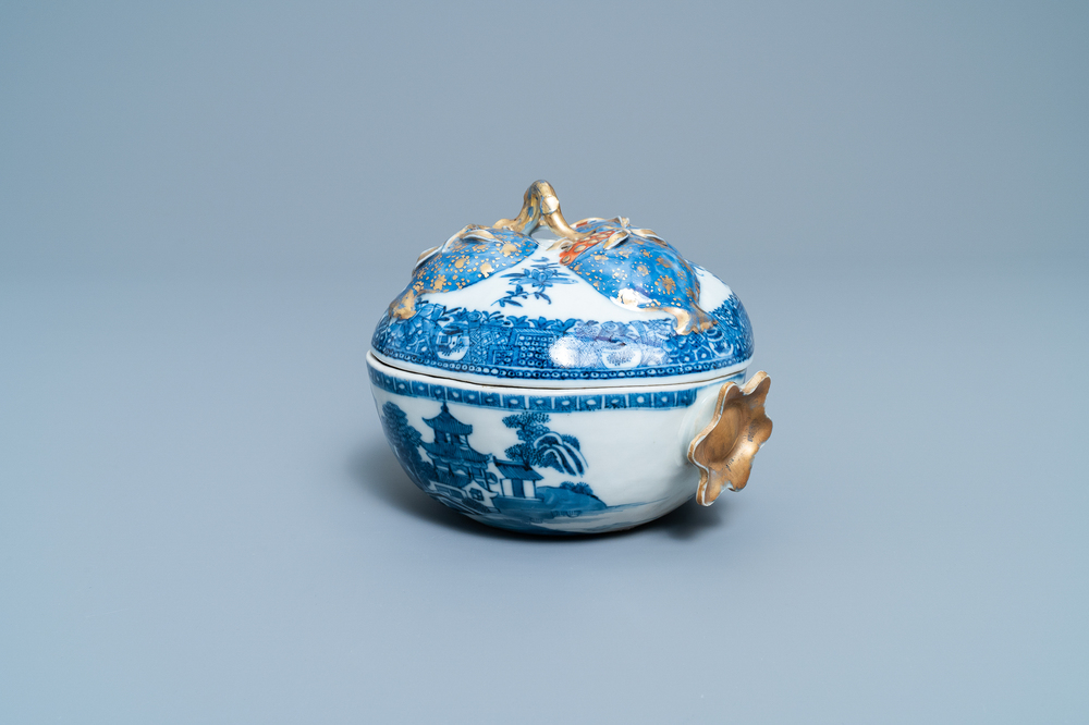 A Chinese blue, white and iron red pomegranate tureen and cover, Jiaqing