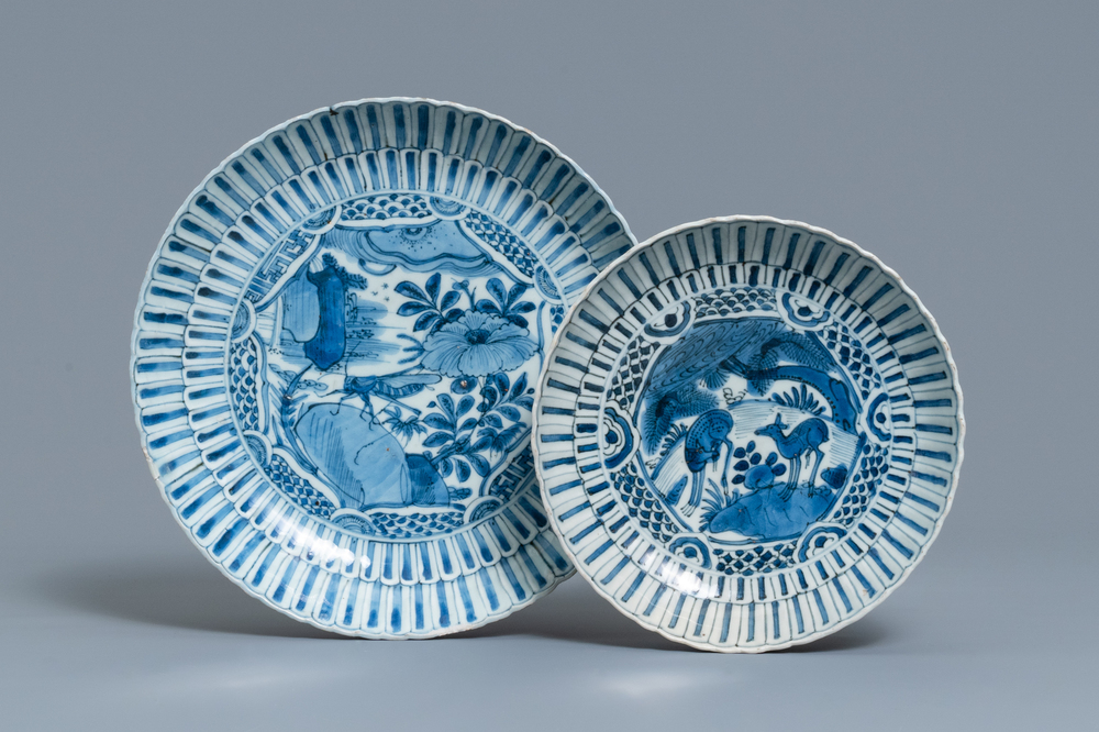 Two Chinese blue and white kraak porcelain dishes with deer and a grasshopper, Wanli