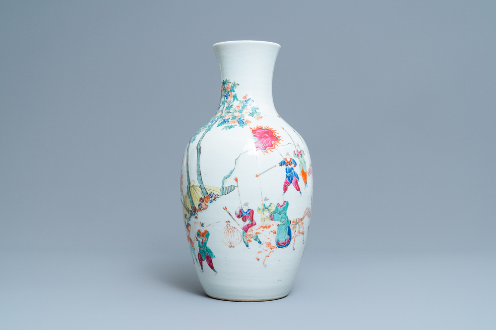 A Chinese famille rose 'warrior' vase, 19th C.