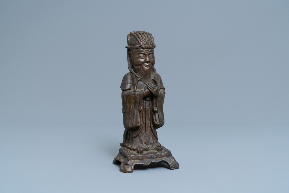 Een Chinese bronzen figuur van Wenchang Wang met inscriptie, Qing