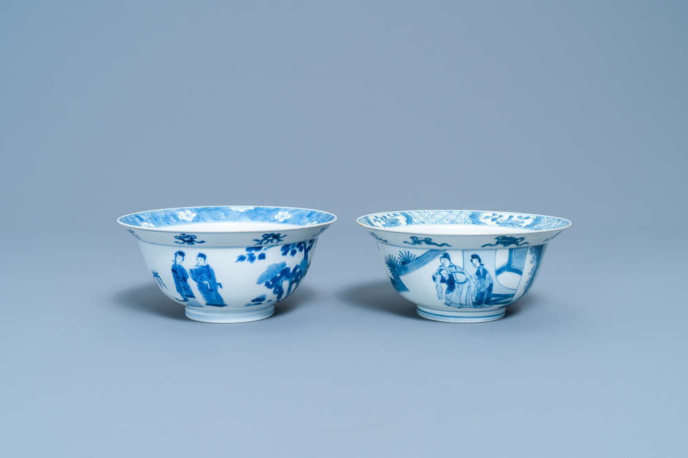 Twee Chinese blauw-witte kommen, Kangxi