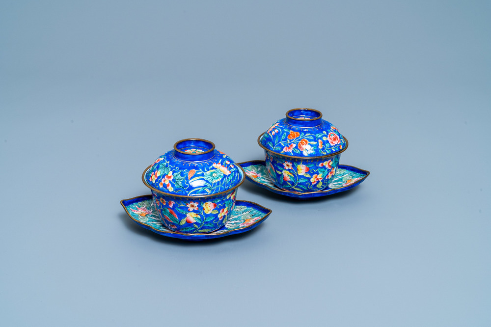 A pair of Vietnamese Phap Lam Hue enamel covered bowls on stands, 18/19th C.