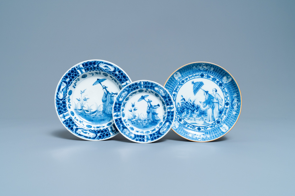 Three Chinese blue and white 'Dames au parasol' plates after Pronk, Qianlong