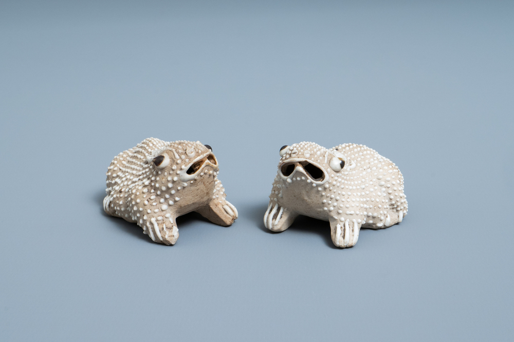 A pair of Chinese biscuit models of frogs or toads, Kangxi