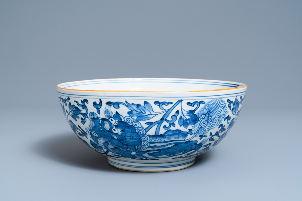 A large Chinese blue and white 'Buddhist lion' bowl, Transitional period