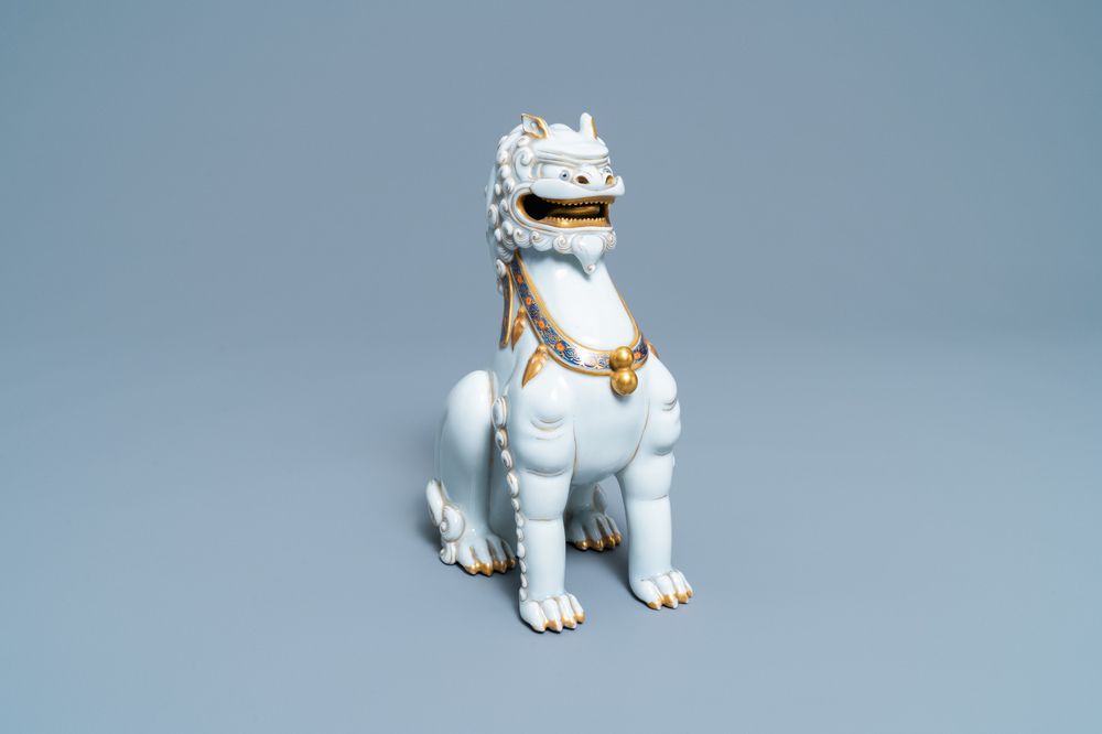 Un mod&egrave;le d'un komainu en porcelaine Koransha de Japon, Meiji, 19&egrave;me