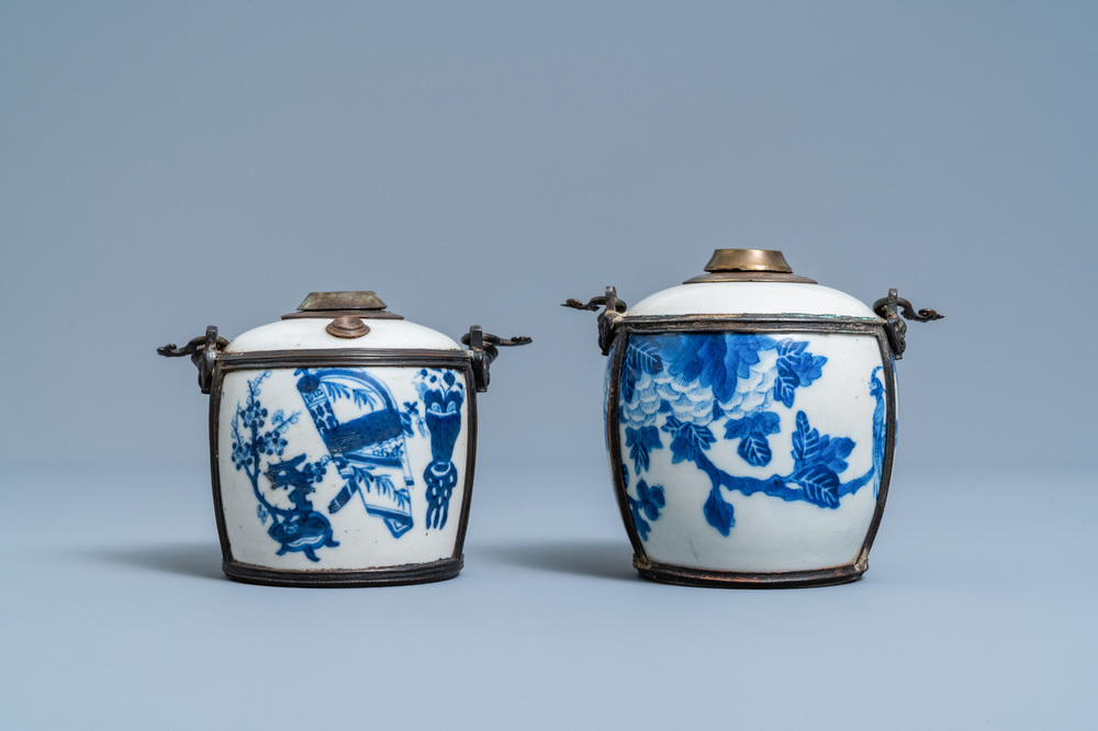 Two Chinese blue and white Vietnamese market 'Bleu de Hue' water pipes, 19th C.