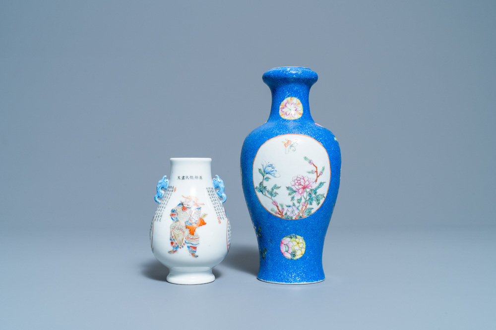 Een Chinese famille rose 'Wu Shuang Pu' vaas en een vaas met blauwe sgraffiato fond, 19/20e eeuw