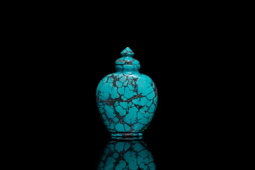 Une tabati&egrave;re en turquoise, Chine, 19&egrave;me