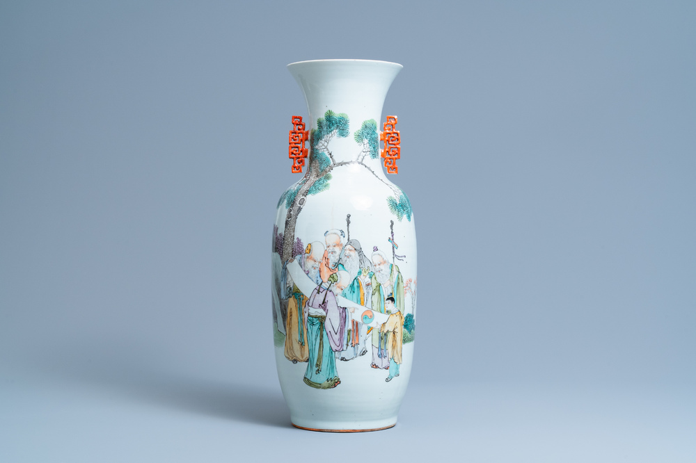 A Chinese qianjiang cai 'scholars' vase, 19th C.