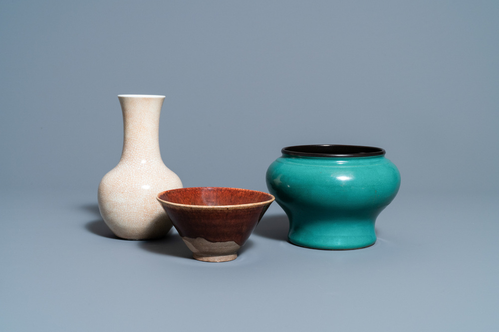 A Chinese crackle-glazed vase, a turquoise-glazed vase and a brown-glazed bowl, Qing