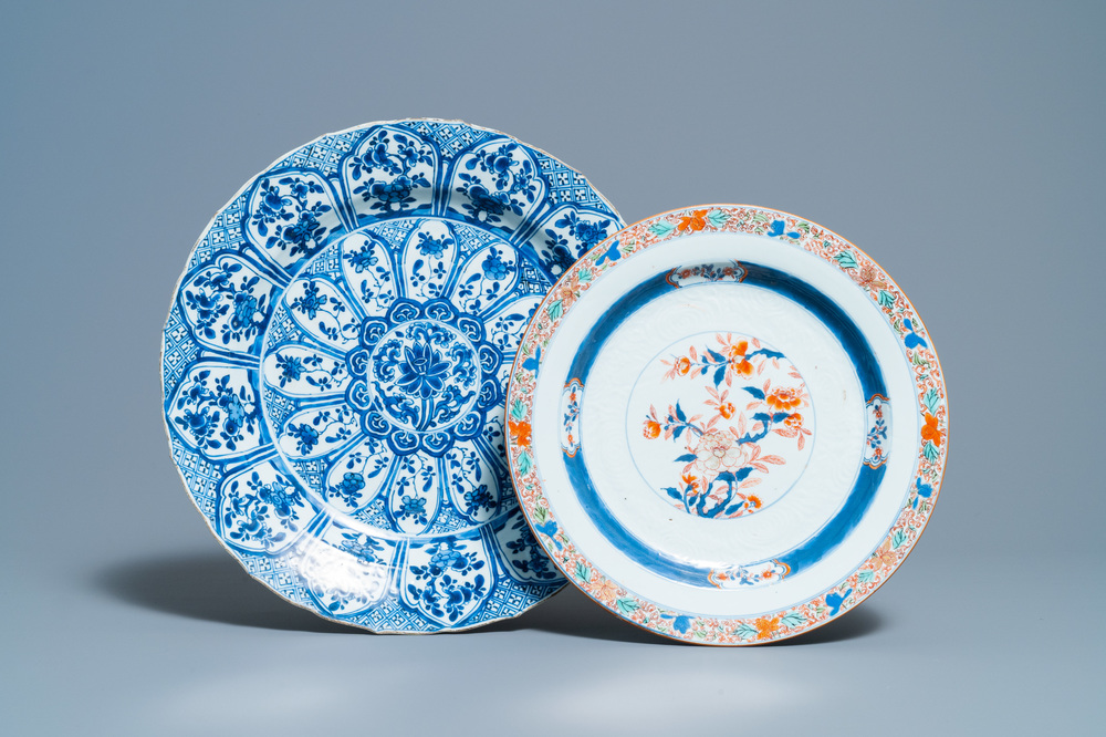 A Chinese blue and white 'lotus' dish and a famille verte dish, Kangxi