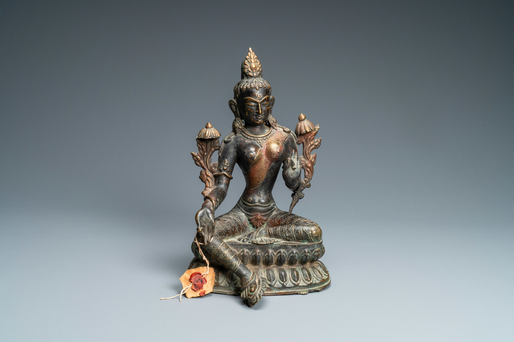 Une figure de Tara en alliage de cuivre, Sino-Tibet, 19&egrave;me