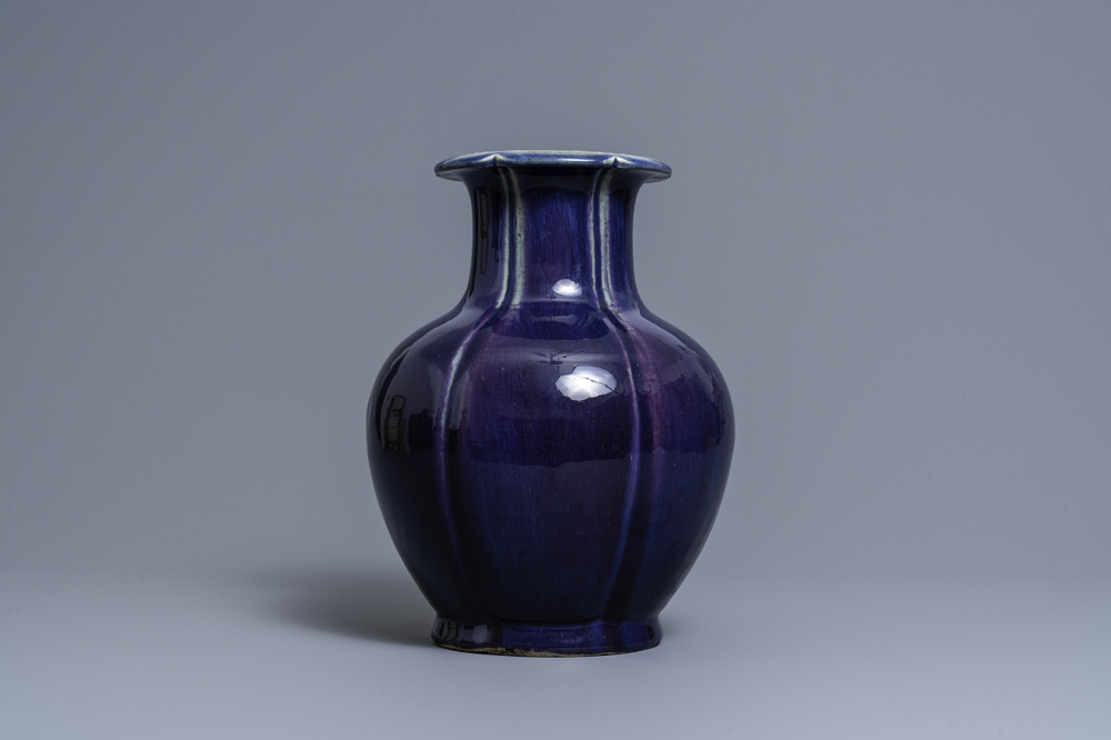 Un vase en porclaine de Chine &agrave; &eacute;mail flamb&eacute;, Qianlong