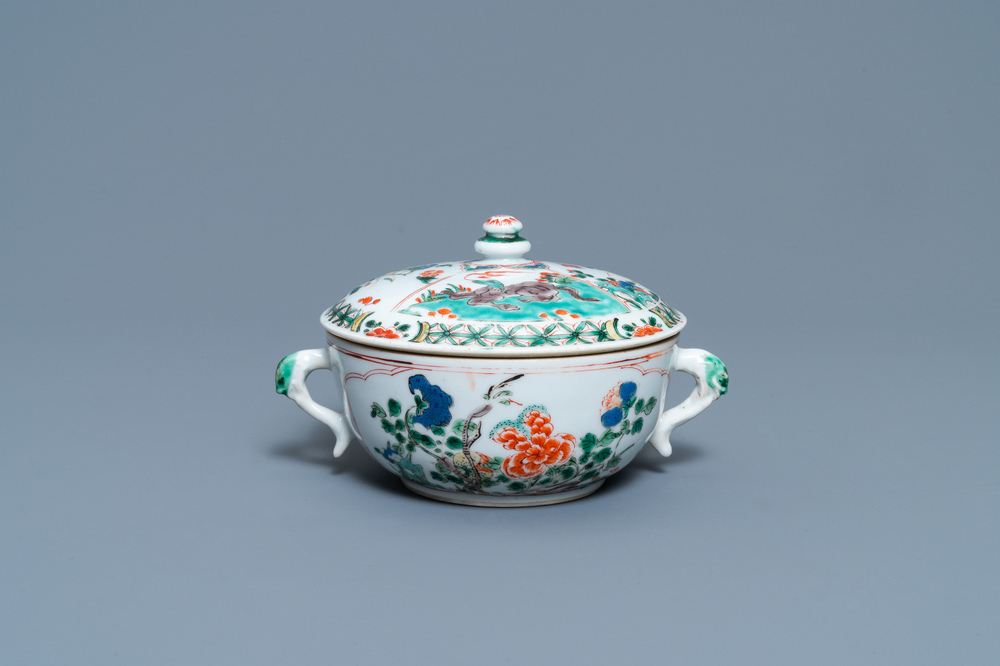 A Chinese famille verte porringer bowl and cover, Kangxi