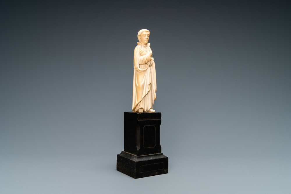 An Indo-Portuguese ivory figure of a saint, probably Goa, 17/18th C.