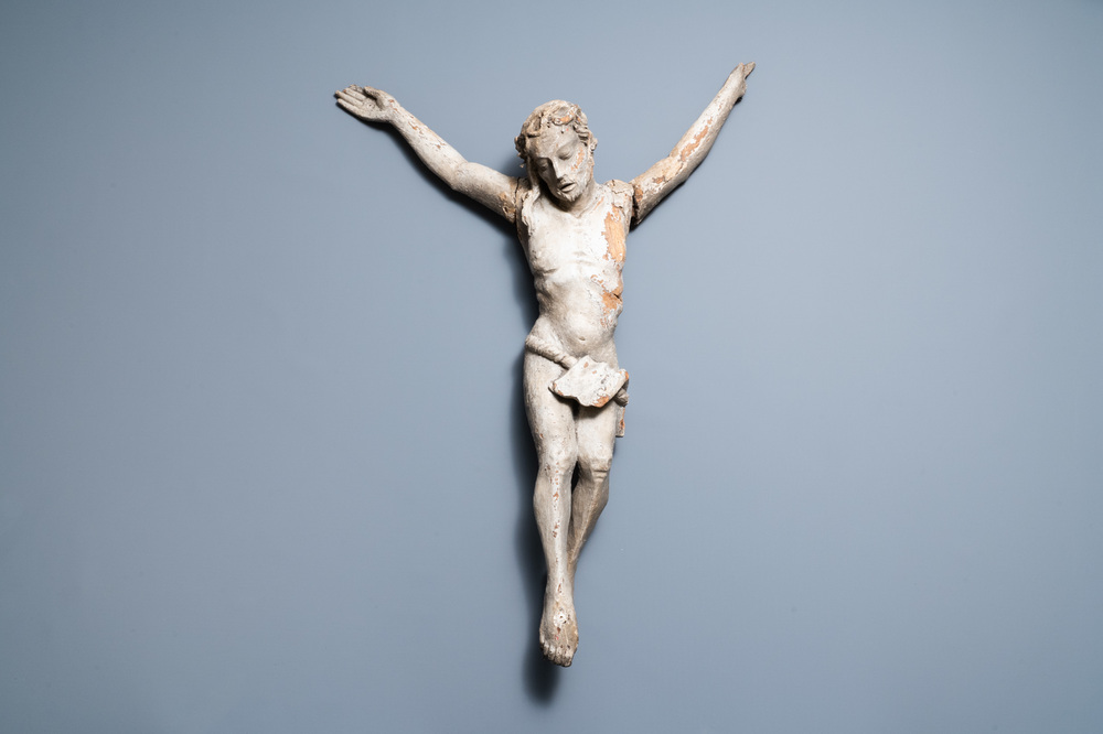 Une grande statue de Christ en ch&ecirc;ne sculpt&eacute; monochrom&eacute;, 1&egrave;re moiti&eacute; du 16&egrave;me