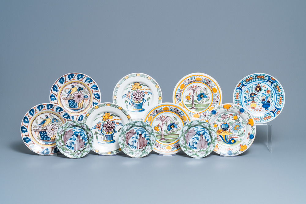 Elf polychrome Delftse borden, 18e eeuw