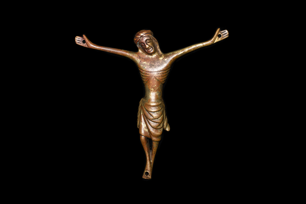 Une statue de Christ en bronze dor&eacute;, France, 14&egrave;me