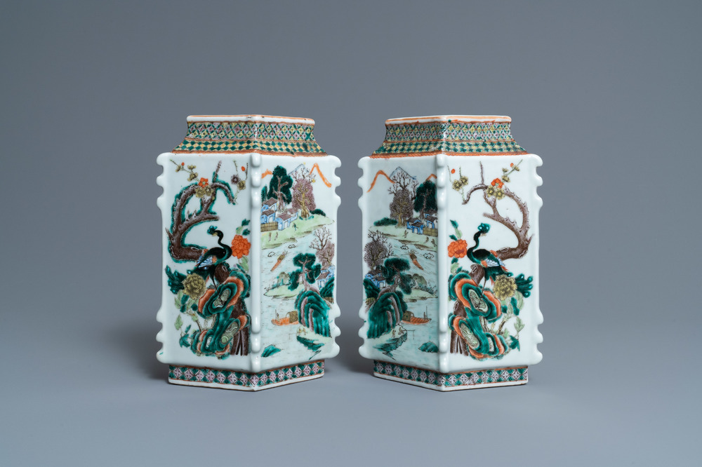 A pair of lozenge-shaped Chinese famille verte vases, 19th C.