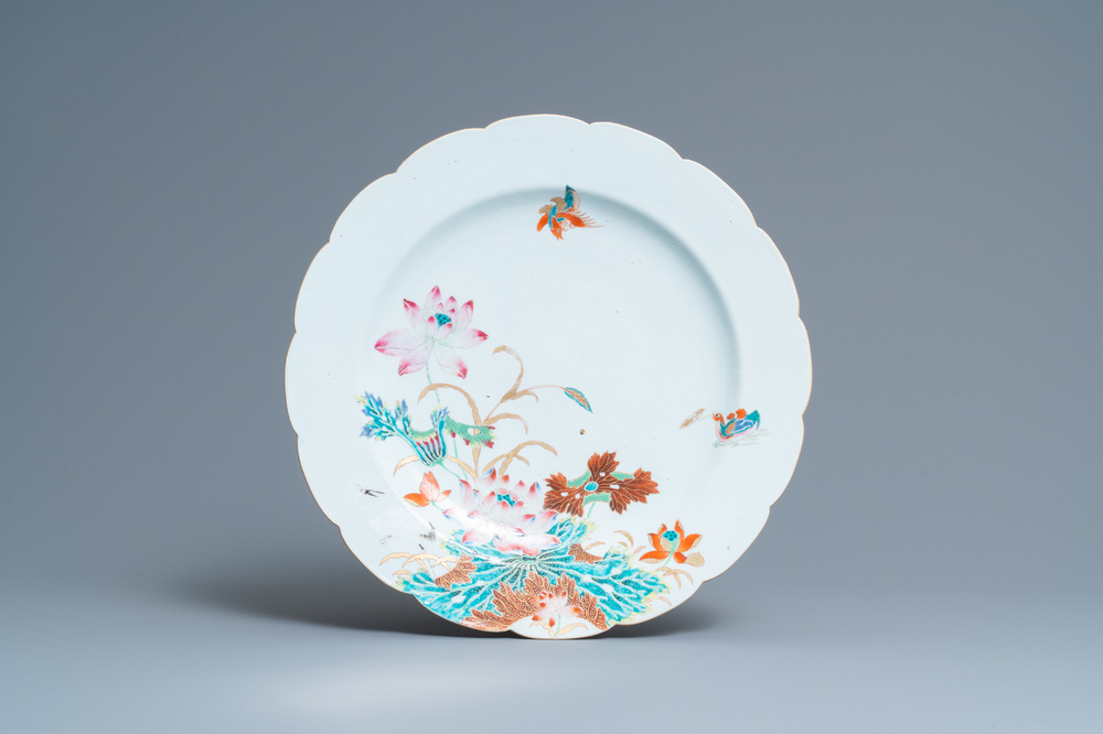 A Chinese famille rose dish with mandarin ducks near a lotus pond, Qianlong