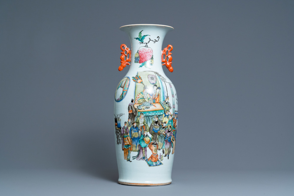A Chinese two-sided qianjiang cai and famille rose vase, 19/20th C.