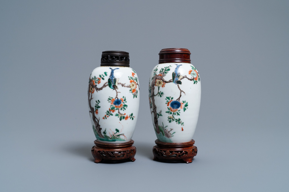A pair of Chinese famille verte jars with birds among blossoming branches, Kangxi