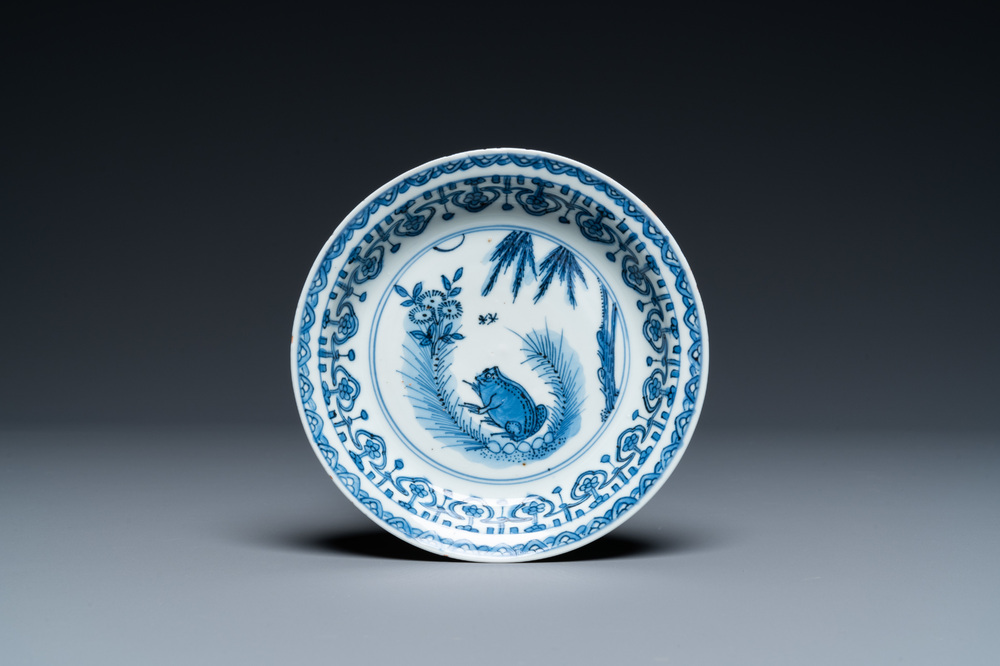 A Chinese blue and white 'frog' dish, Jiajing or Wanli