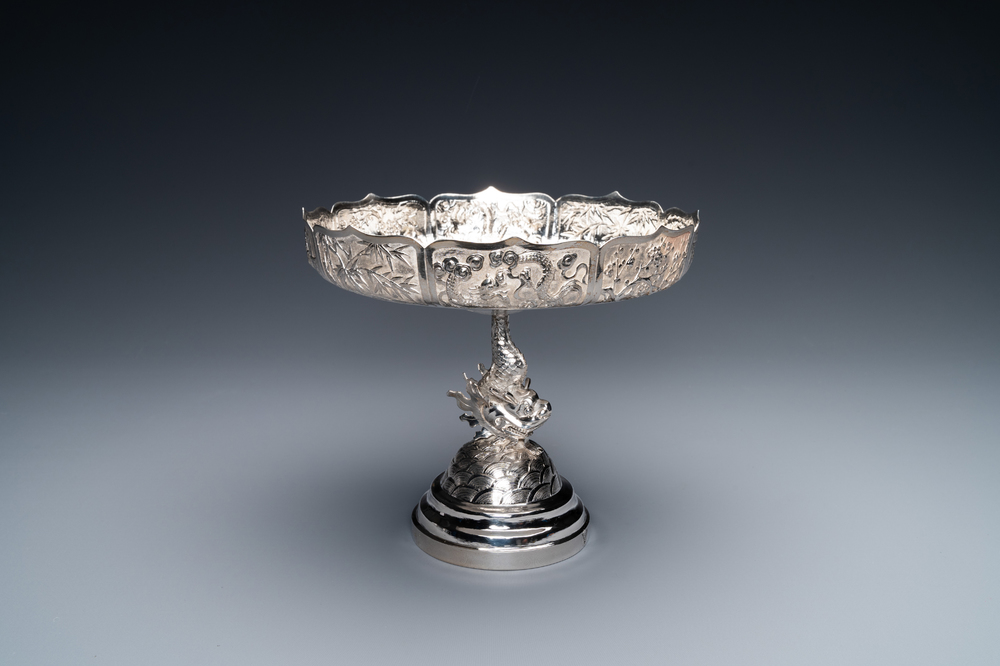 Un tazza au carpe dragon en argent, Chine, 19/20&egrave;me