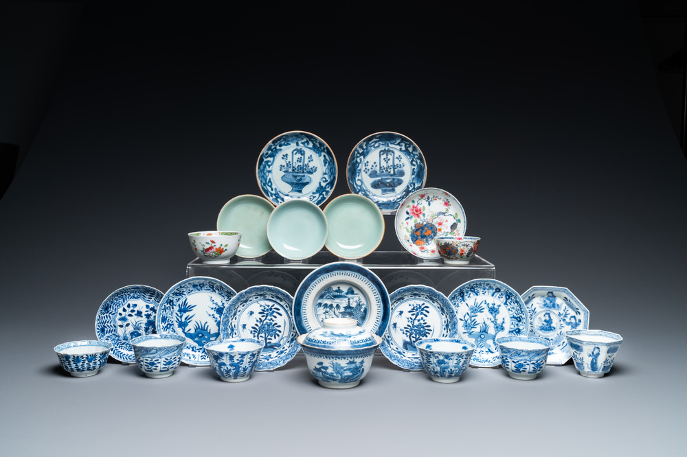 A varied collection of Chinese cups and saucers, 18/19th C.