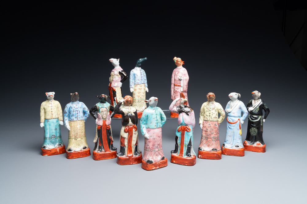 Un ensemble complet des douze animaux du zodiaque en porcelaine de Chine famille rose, marque de Hongxian, R&eacute;publique