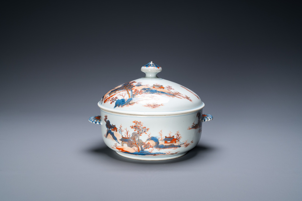A Chinese Imari-style tureen and cover, Qianlong