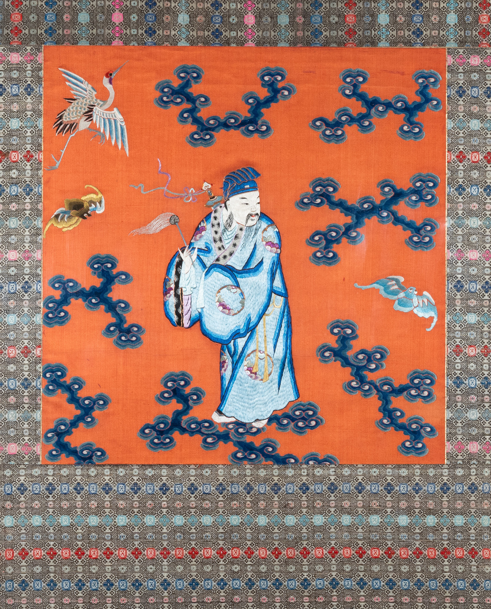 Een Chinees geborduurd zijden paneel met Lu Dongbin, 18/19e eeuw