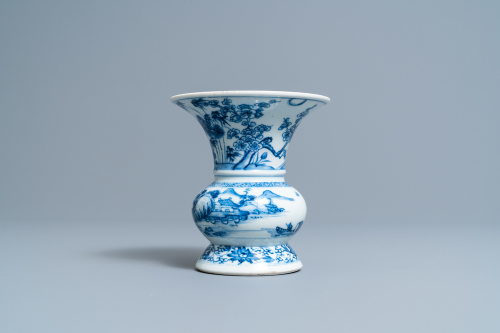 A Chinese blue and white 'zhadou', Kangxi