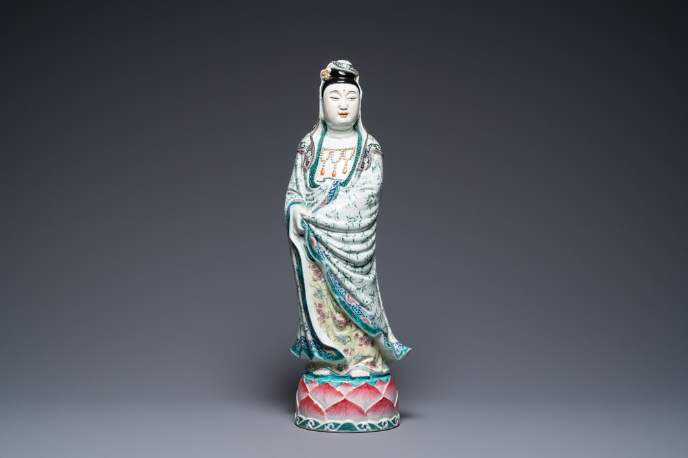 A large Chinese famille rose figure of Guanyin, Xue Chang Sen Zuo mark, Republic