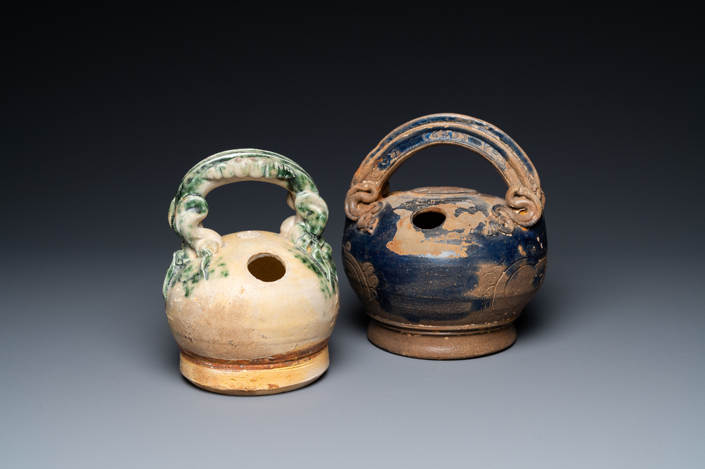 Two Vietnamese glazed pottery lime pots, L&ecirc; Dynasty, Bat Trang kilns, 15/17th C.