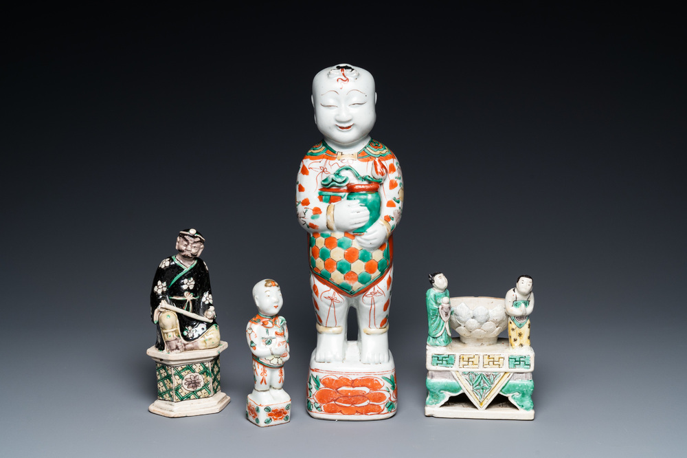 Four Chinese famille verte and noire figures, Kangxi