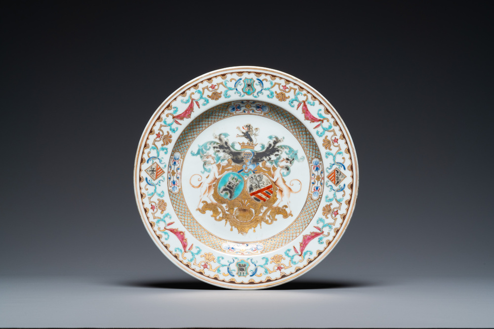 A Chinese armorial dish with the arms of 'Bistrate and Proli' for the Belgian market, Qianlong